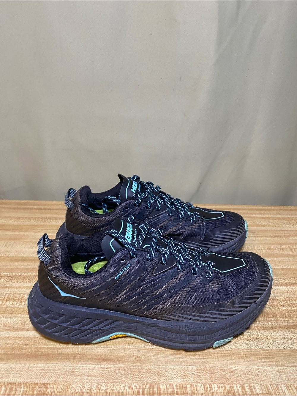 HOKA One One Speedgoat 4 Gore-Tex Vibram Running Shoes black Women’s size 8